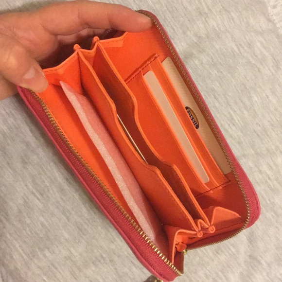 Wristlet - Picture 6 of 6